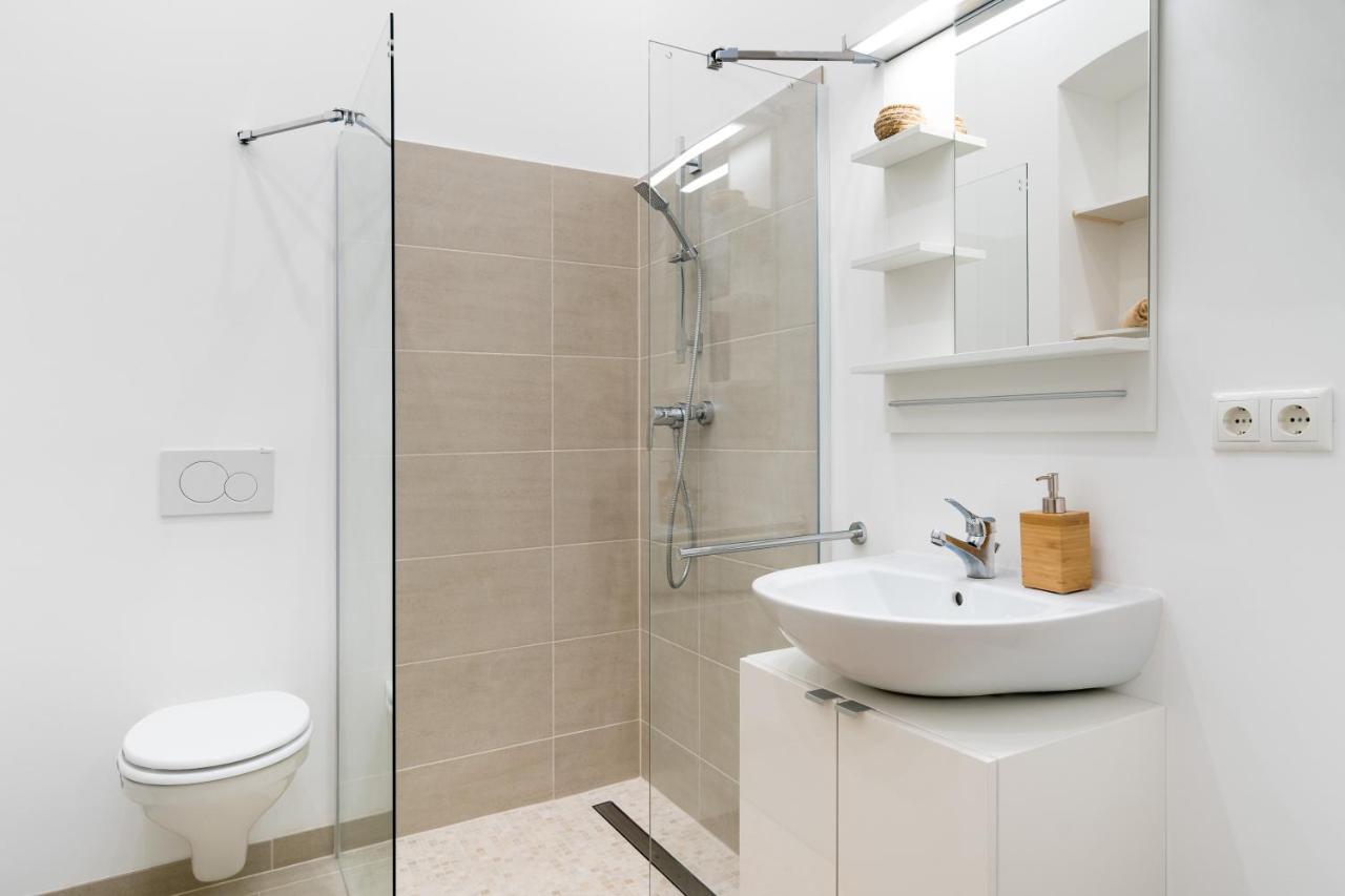 Apartamento The Lohmeyerstr Vh Rechts, Lovely 2 Bedroom Up To 4